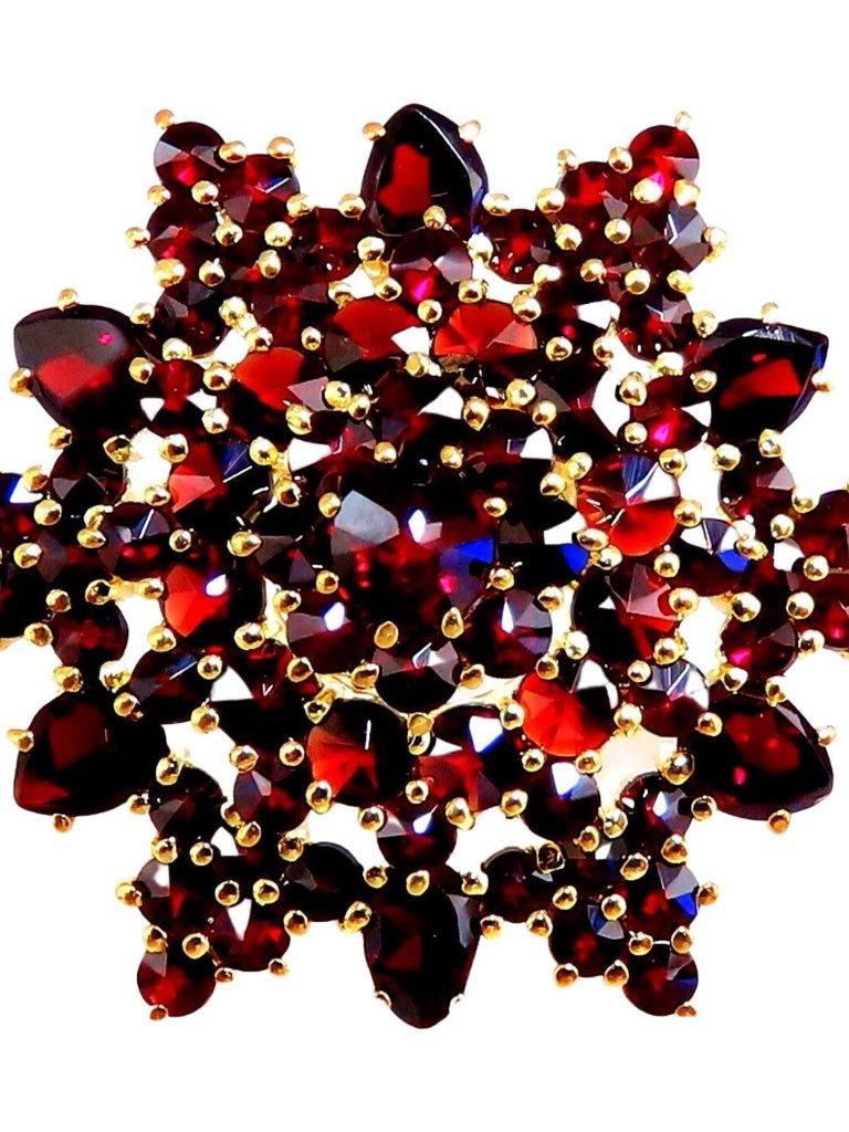 Cosmopolitan 14kt Gold Garnet Pin 14kt